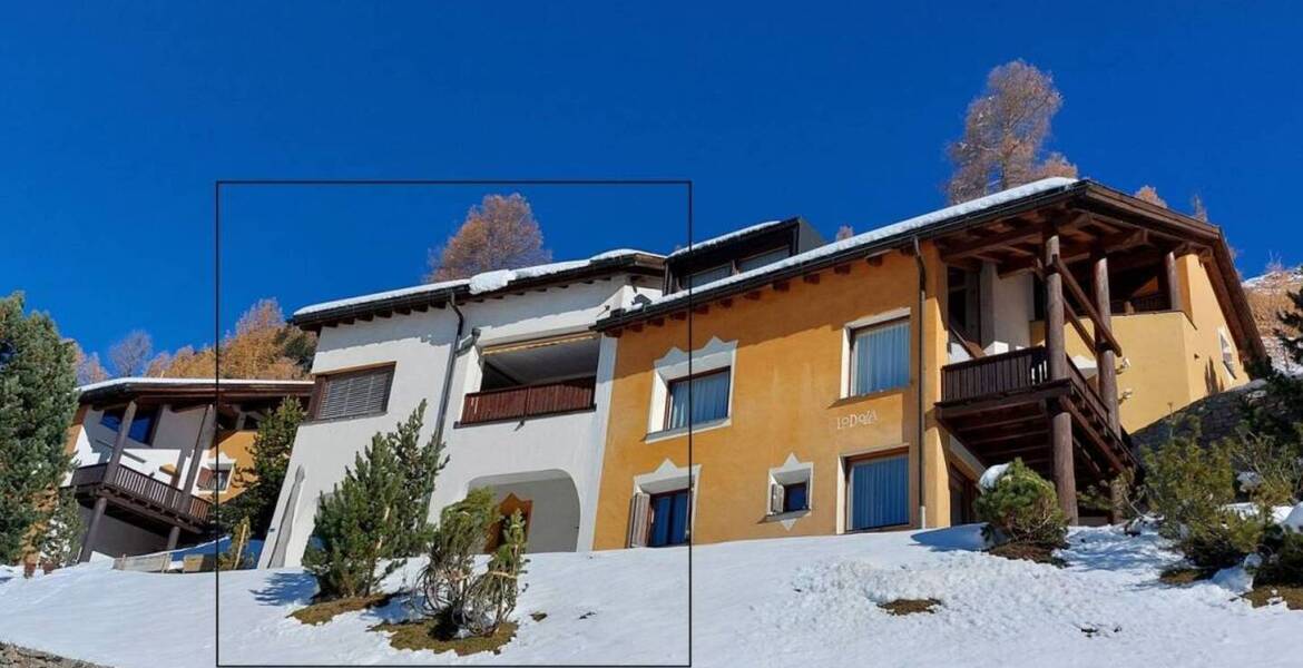 Très spacieux appartement penthouse de 4,5 pièces dans une s