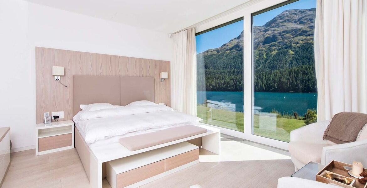 Appartement avec vue sur le lac à couper le souffle St. Mori