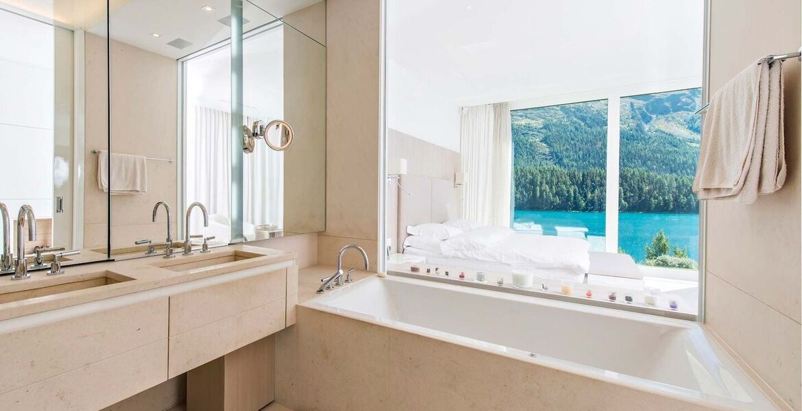 Appartement avec vue sur le lac à couper le souffle St. Mori